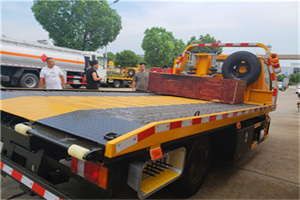 吉水附近拖车电话号码服务